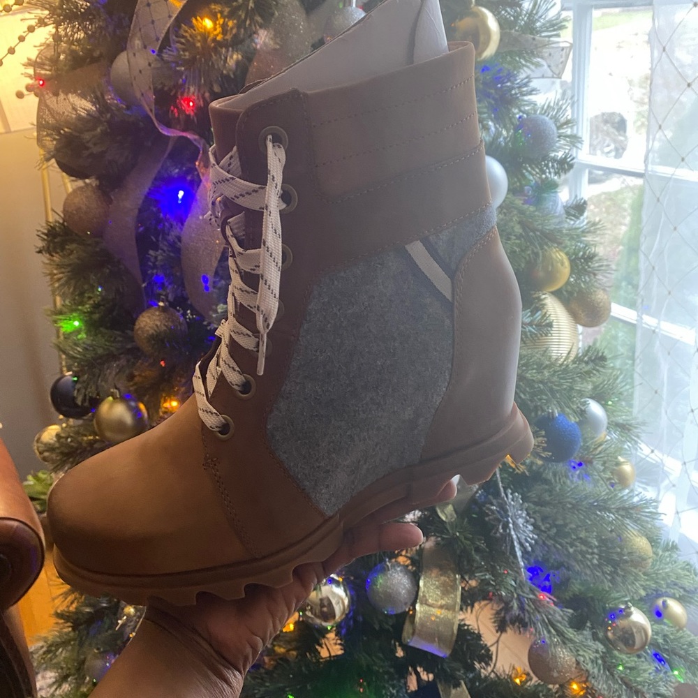 Brand new sorel  boots